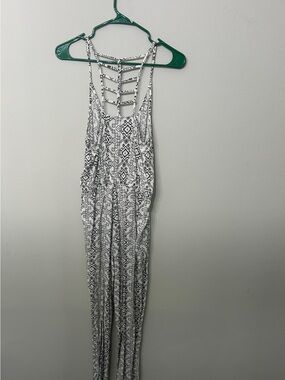 Women’s Papaya Black White Tribal Print Jumpsuit Size Medium